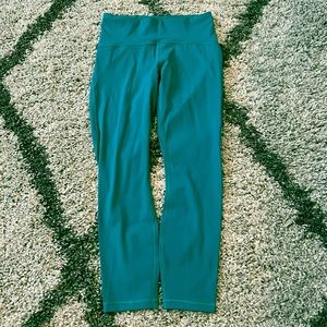 NEVER WORN Lululemon Invigorate Tight Size 8